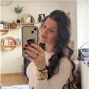 professeur particulier donne cours de soutien aux primaires ou aux collégiens